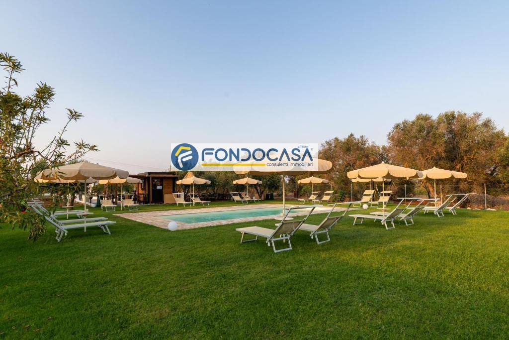 Villa bifamiliare in vendita a Brindisi