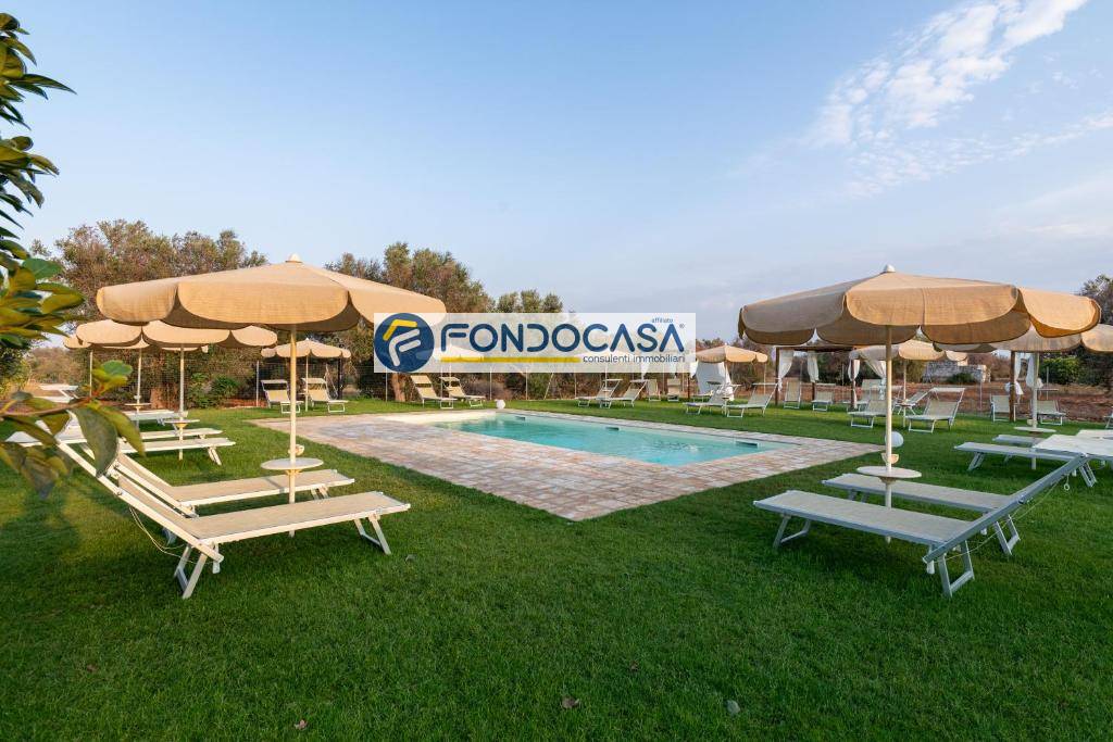 Villa bifamiliare in vendita a Brindisi