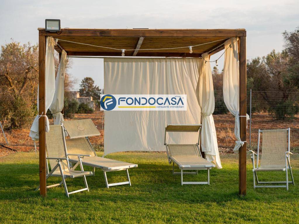 Villa bifamiliare in vendita a Brindisi