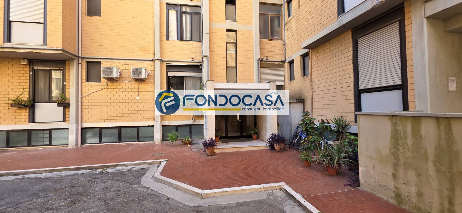 Appartamento in vendita a Brindisi, Commenda