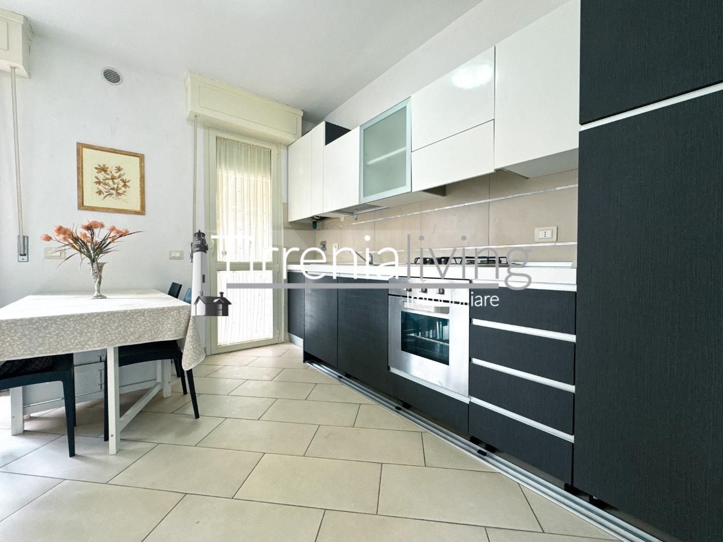 Bilocale arredato in affitto, Pisa tirrenia