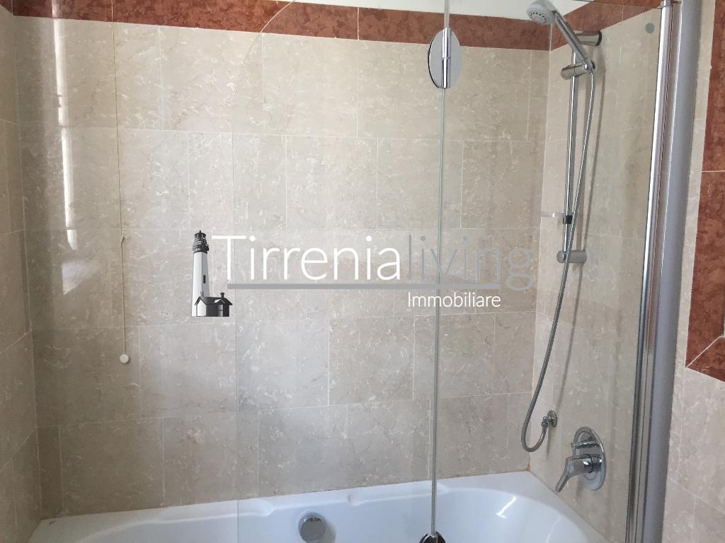 Trilocale arredato in affitto, Pisa calambrone