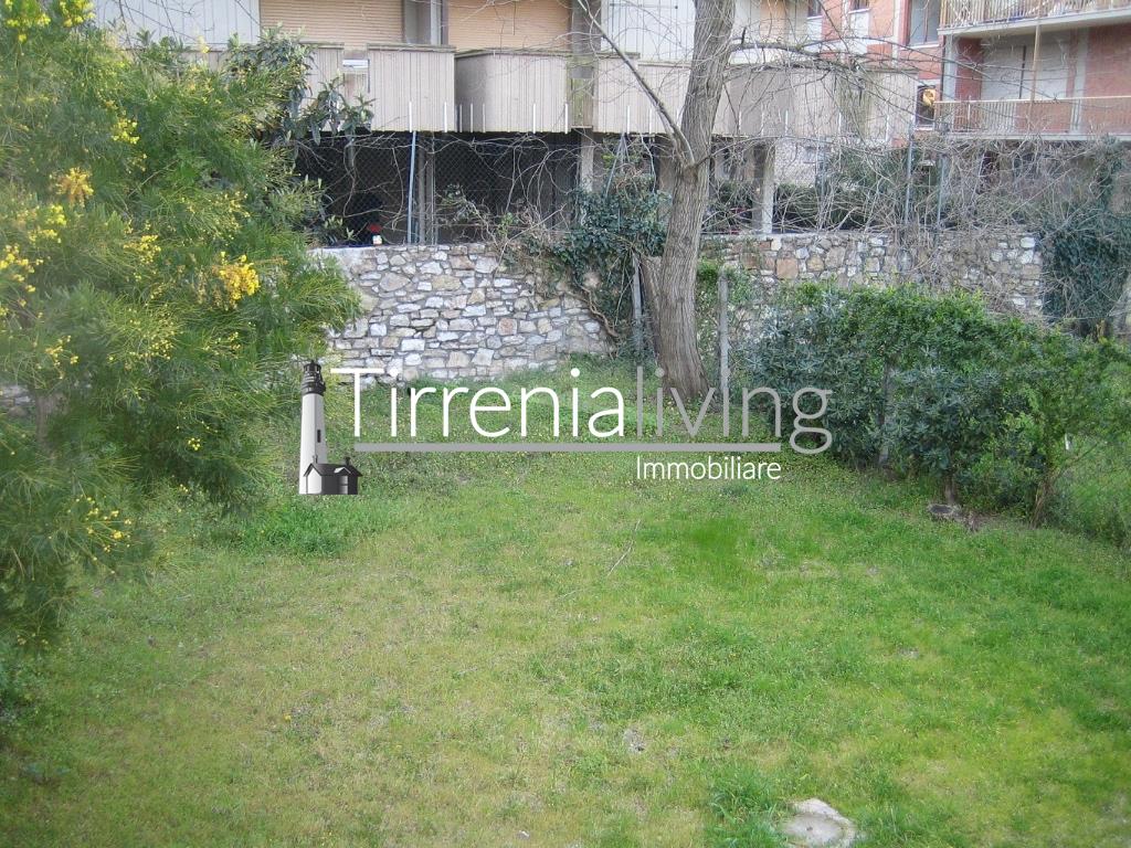 Trilocale arredato in affitto, Pisa tirrenia