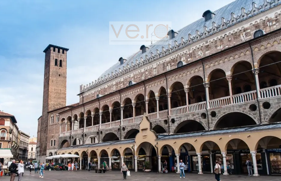 Locale commerciale in vendita a Padova