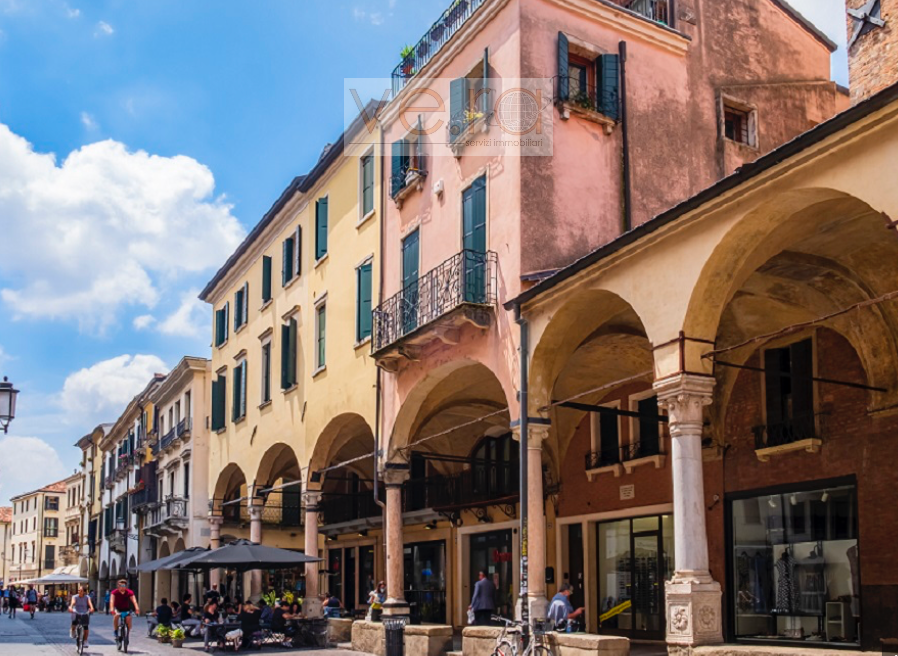 Locale commerciale in vendita a Padova