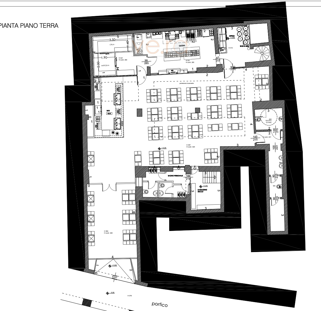 Locale commerciale in vendita a Padova