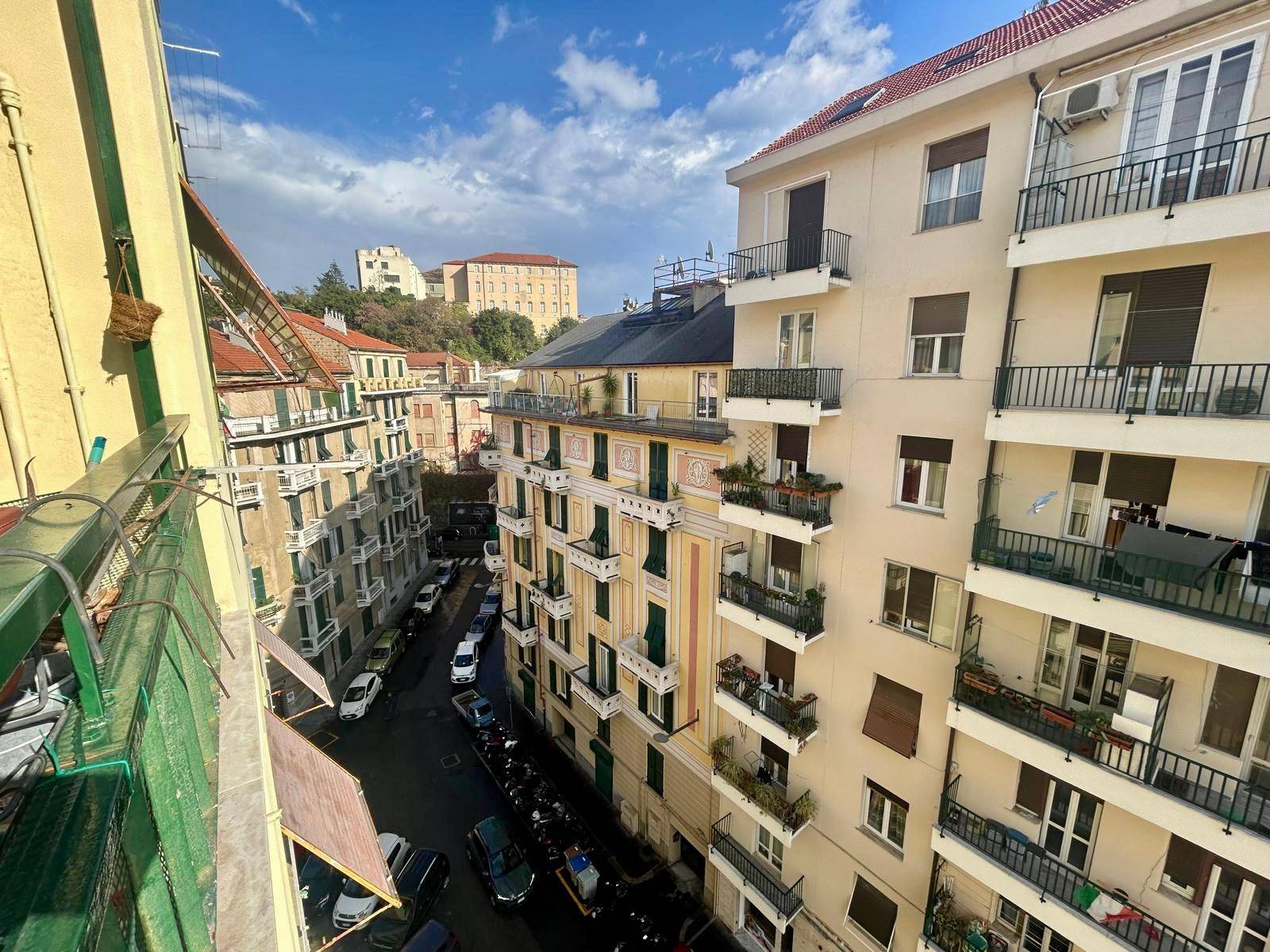 Appartamento in vendita a Savona