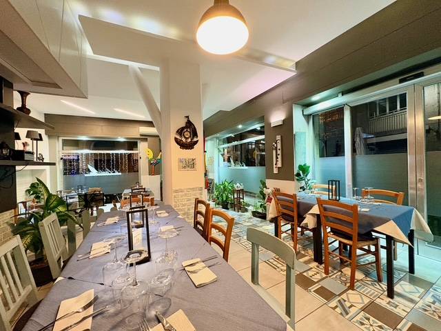 Attivit commerciale in vendita a Savona, Centro storico