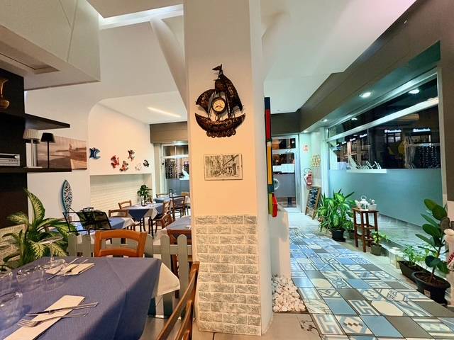 Attivit commerciale in vendita a Savona, Centro storico