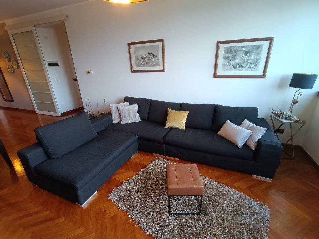 Appartamento in vendita a Savona, Oltreletimbro