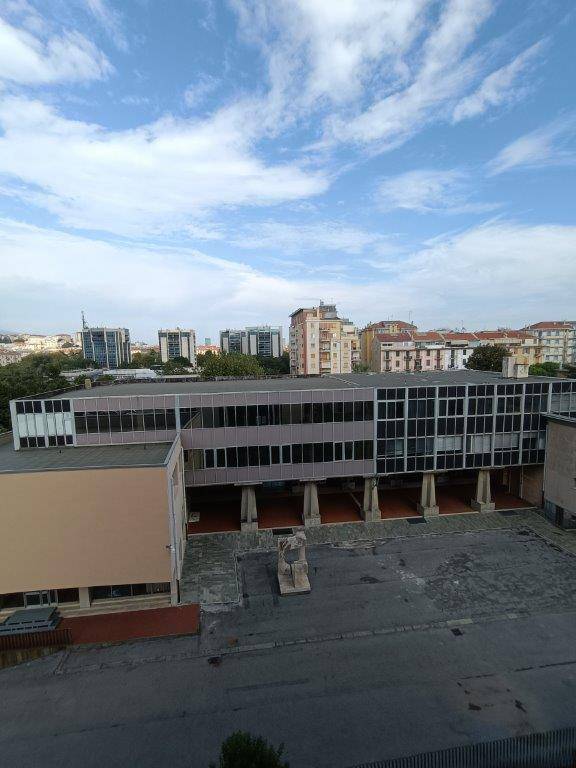 Appartamento in vendita a Savona, Oltreletimbro