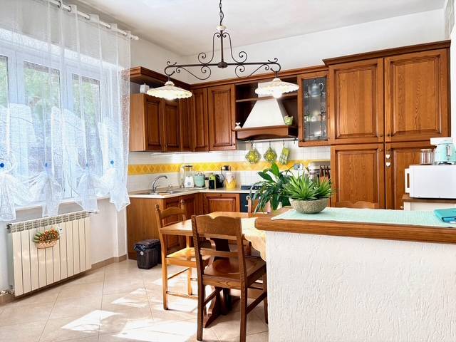 Appartamento in vendita a Savona, S. Rita