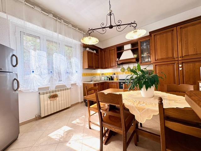 Appartamento in vendita a Savona, S. Rita