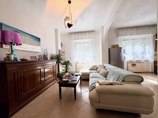 Appartamento in vendita a Savona, S. Rita