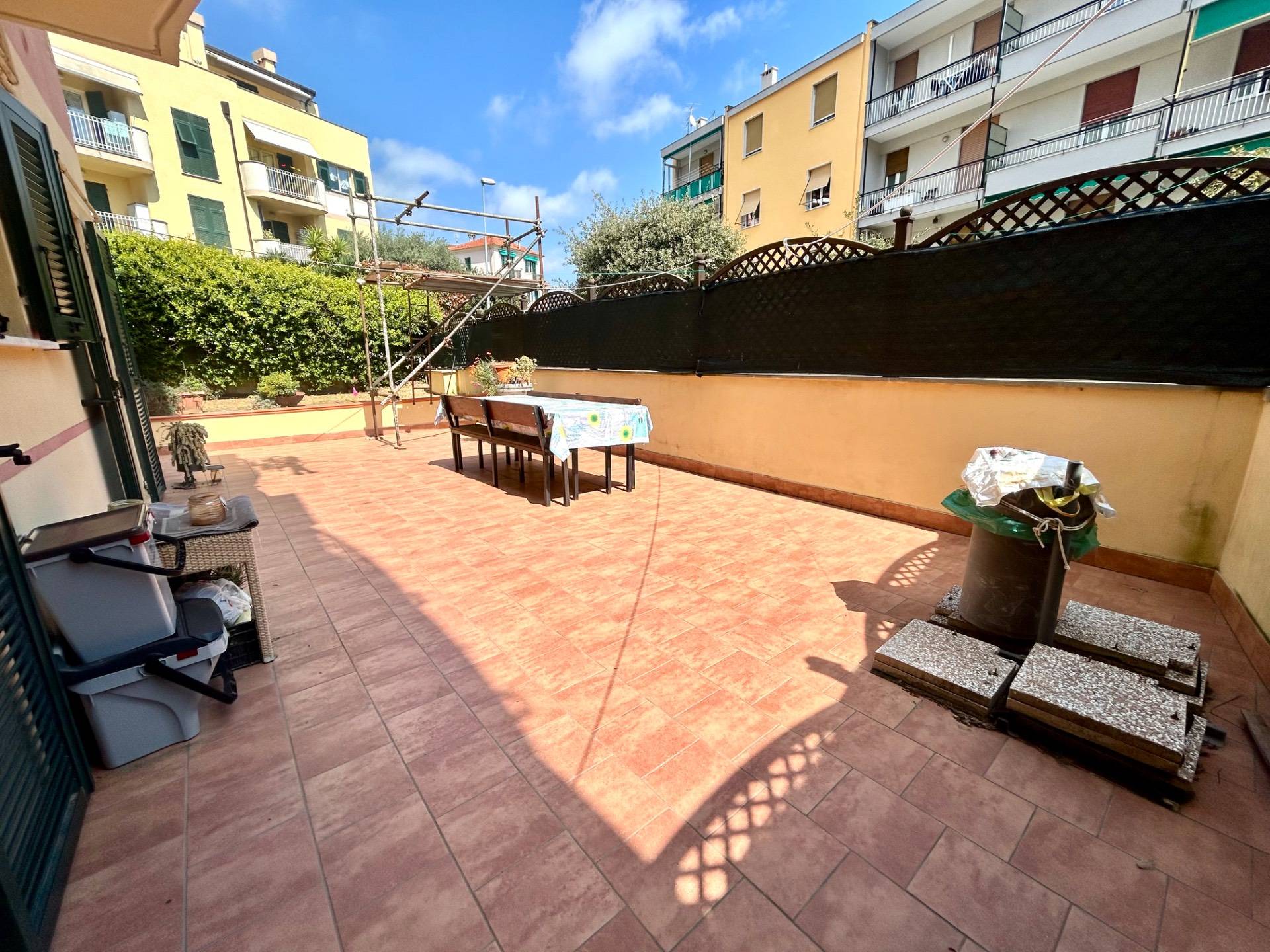 Appartamento in vendita a Savona, Centro