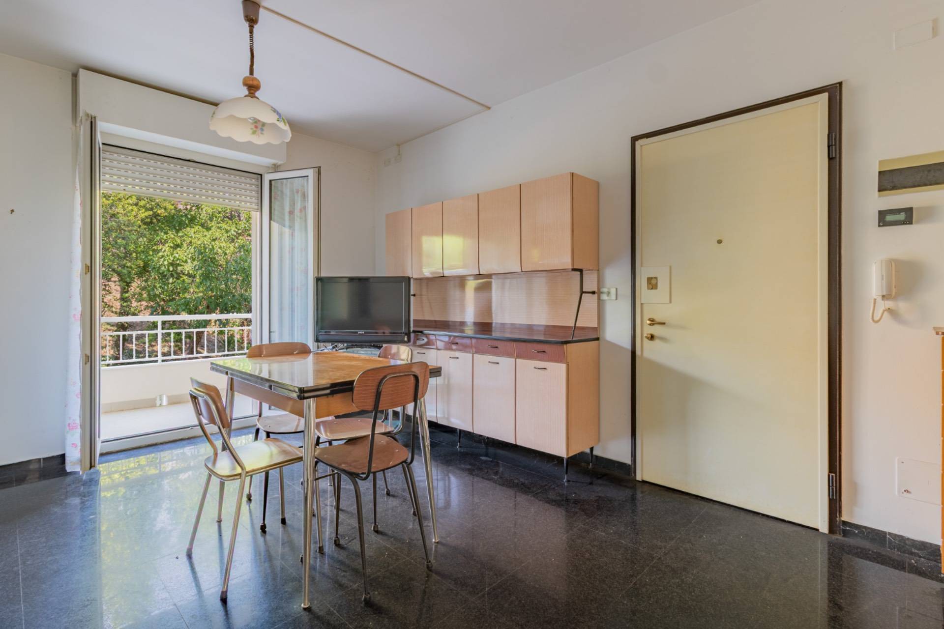 Appartamento in vendita a Savona, Lavagnola