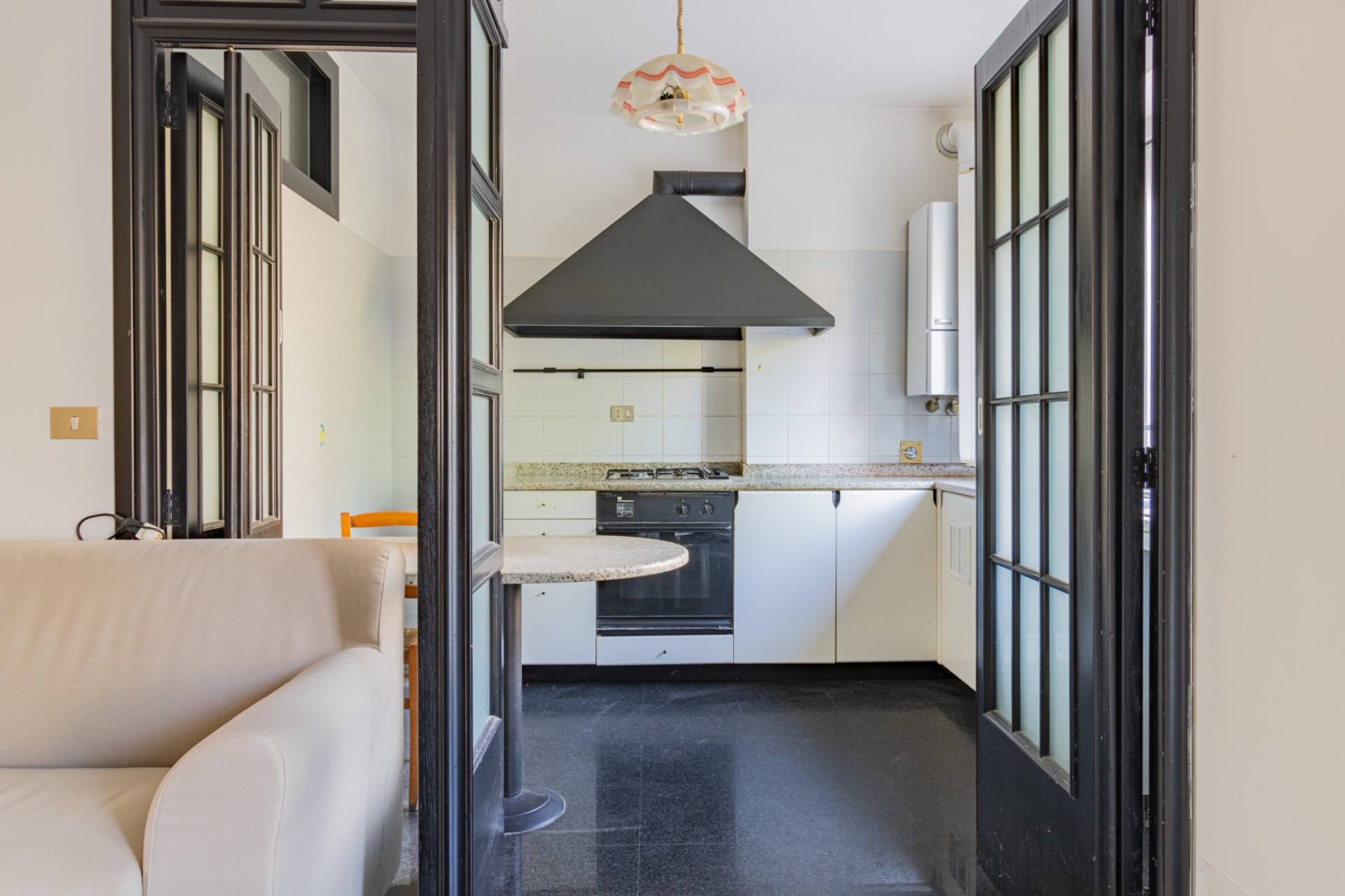 Appartamento in vendita a Savona, Lavagnola