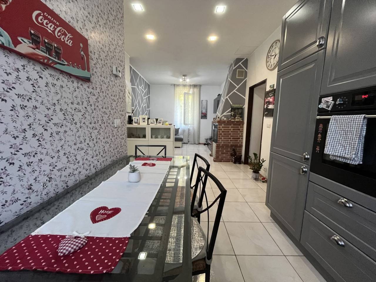 Appartamento in vendita a Savona, Montemoro