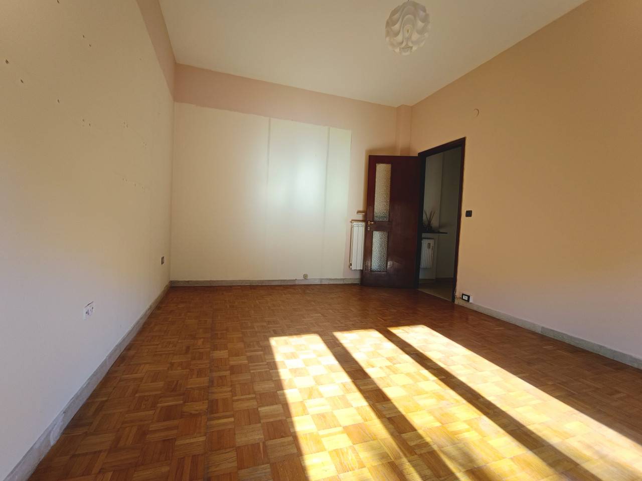 Appartamento in vendita a Savona, Oltreletimbro