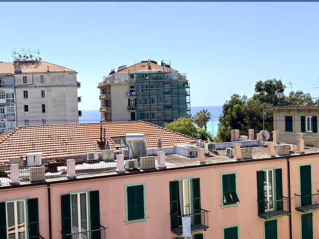 Appartamento in vendita a Savona, Fornaci