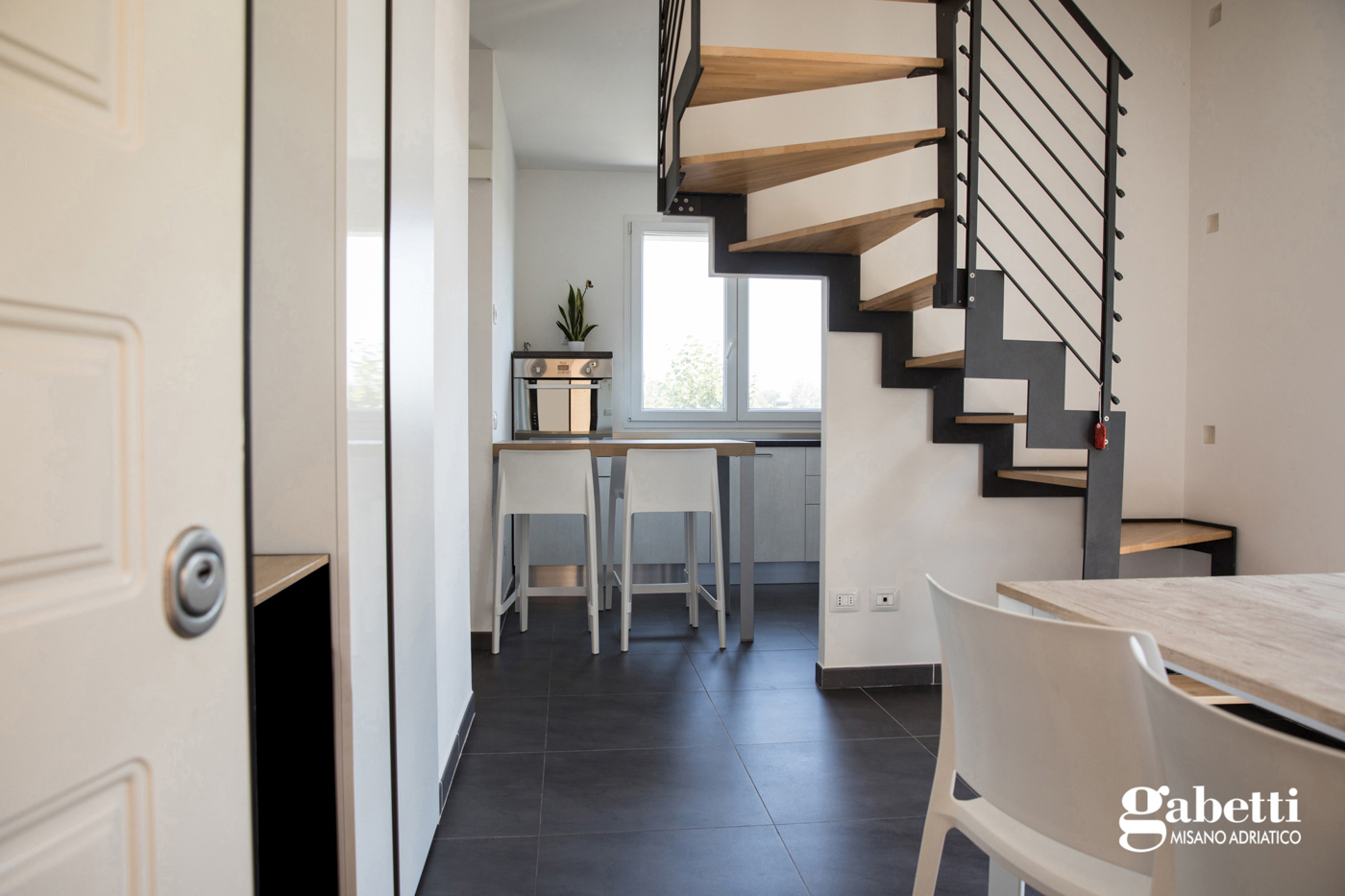 Trilocale con box a Misano Adriatico