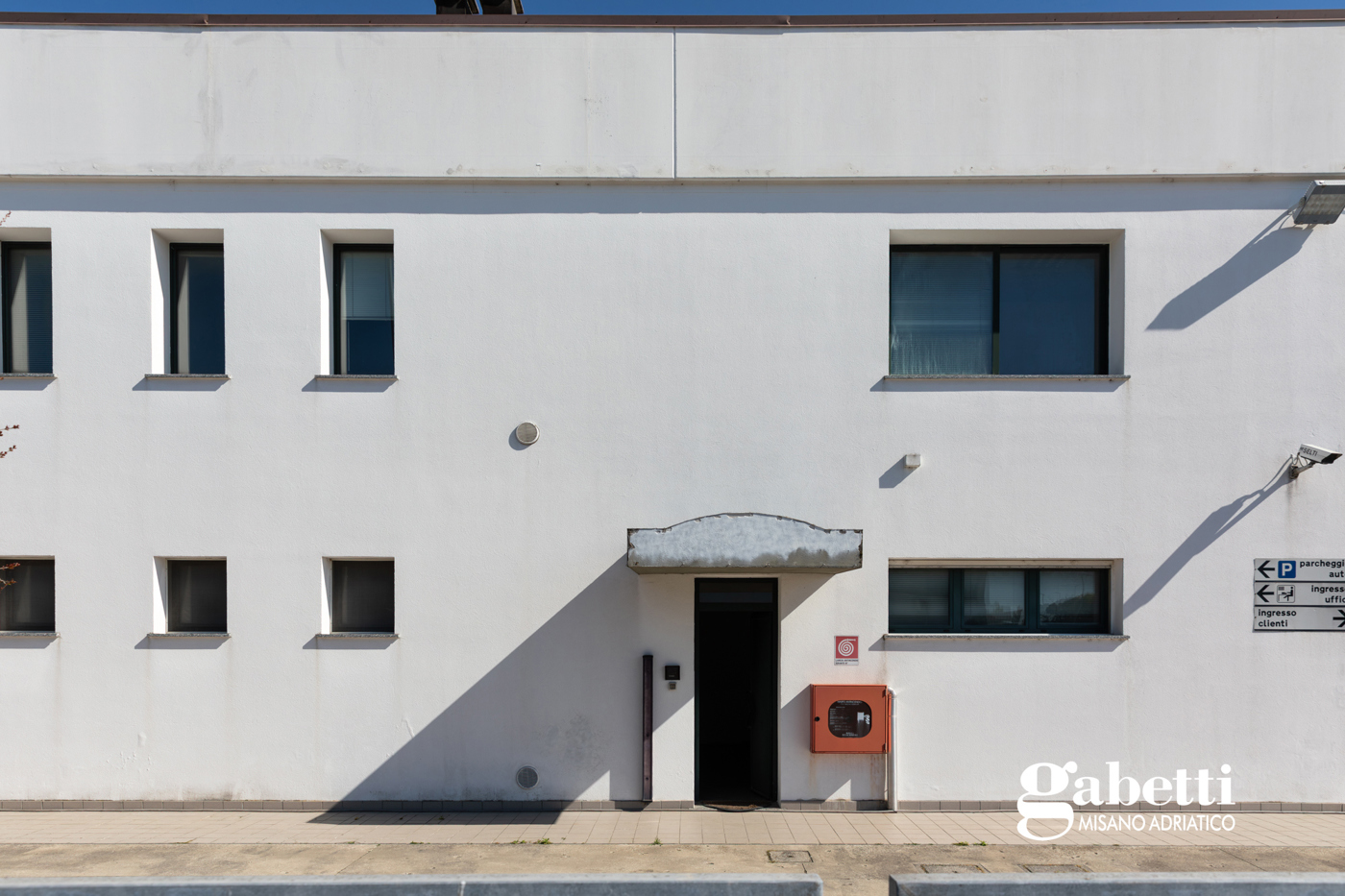 Capannone in vendita a Riccione