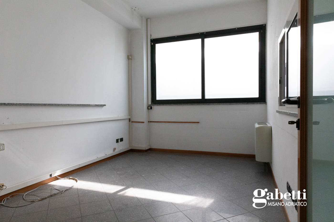 Capannone in vendita a Riccione