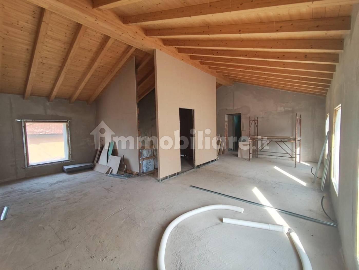 Quadrilocale nuovo, Lucca ponte a moriano