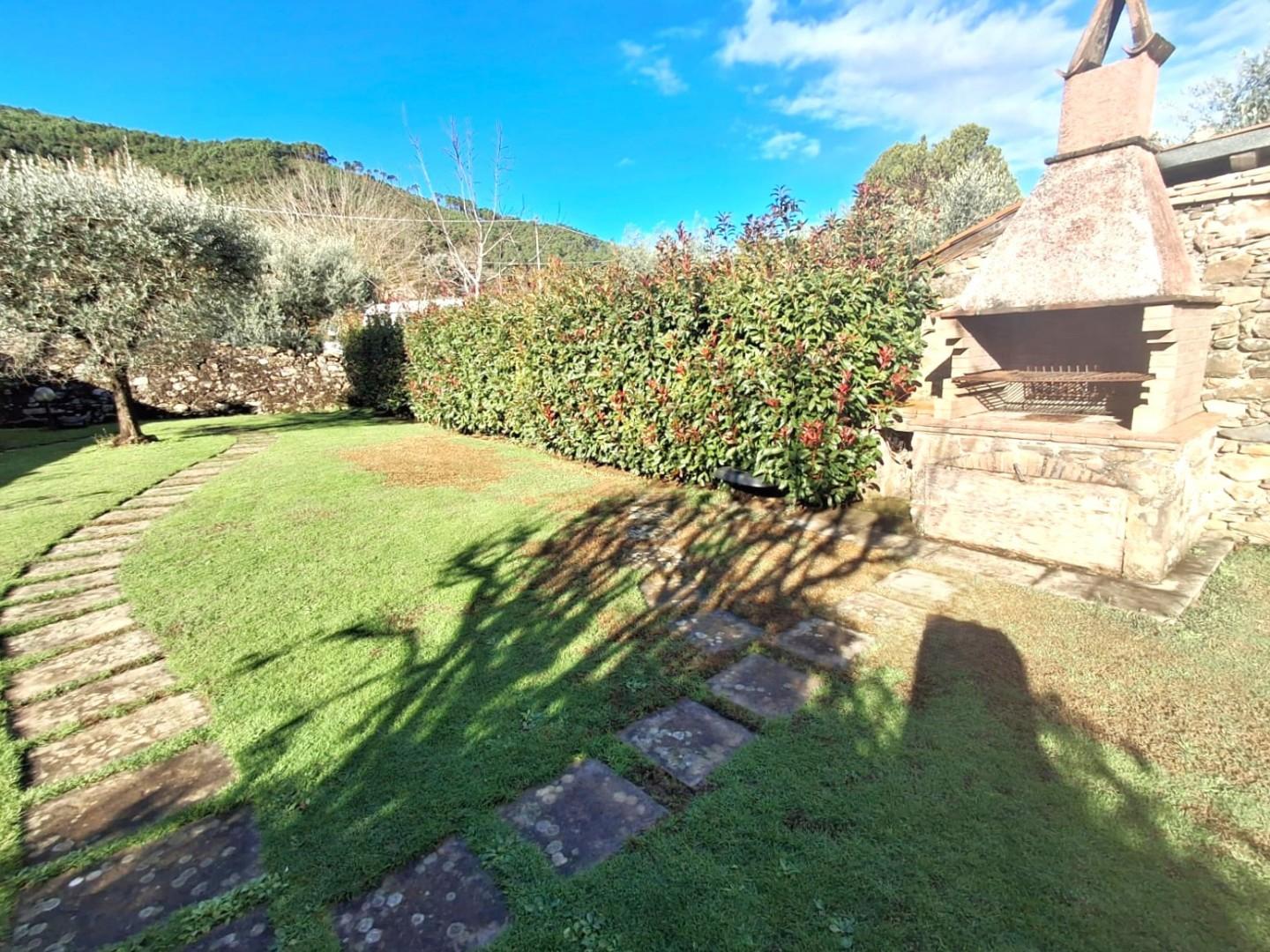 Casa indipendente con giardino, Capannori san giusto