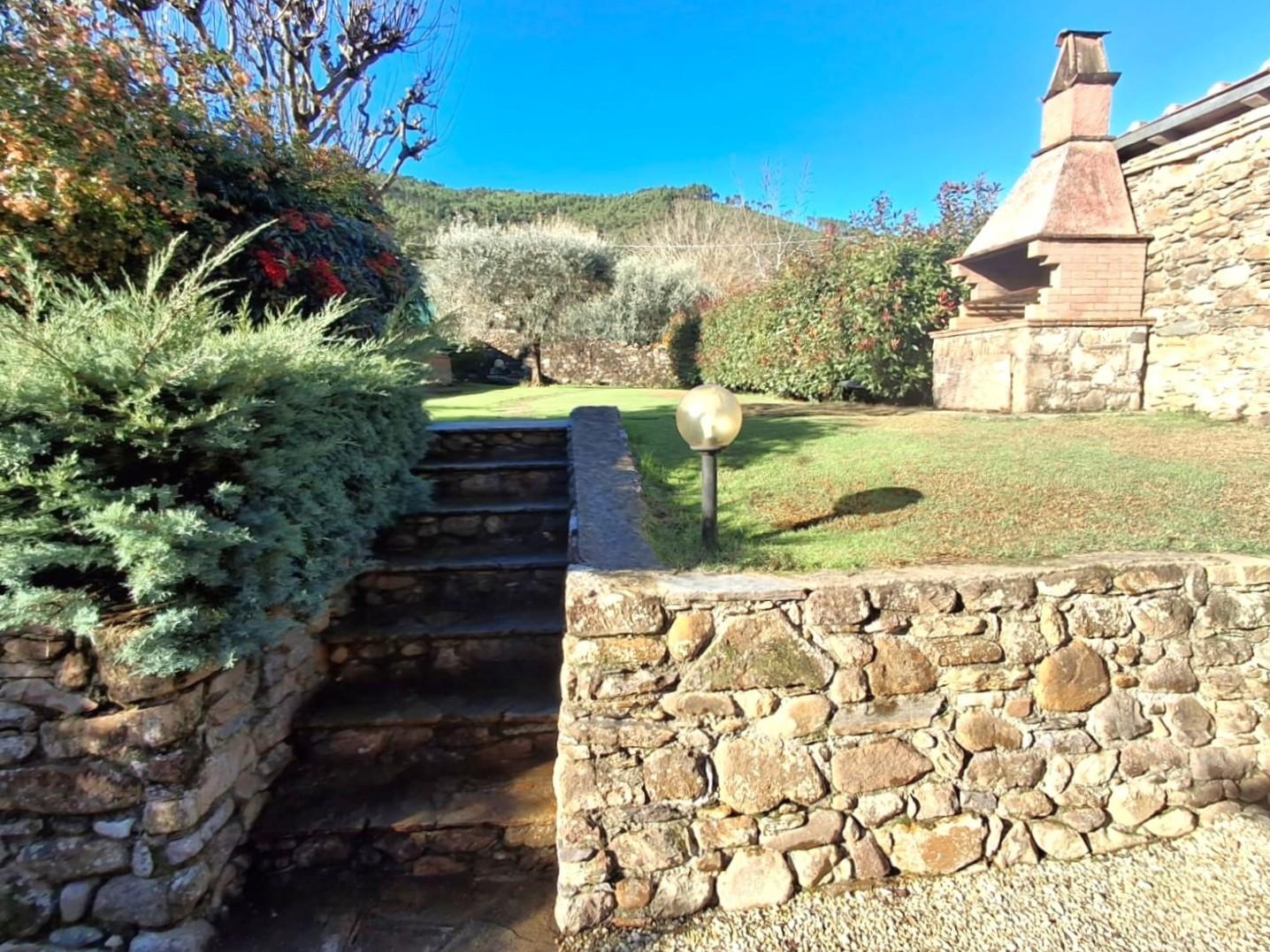 Casa indipendente con giardino, Capannori san giusto