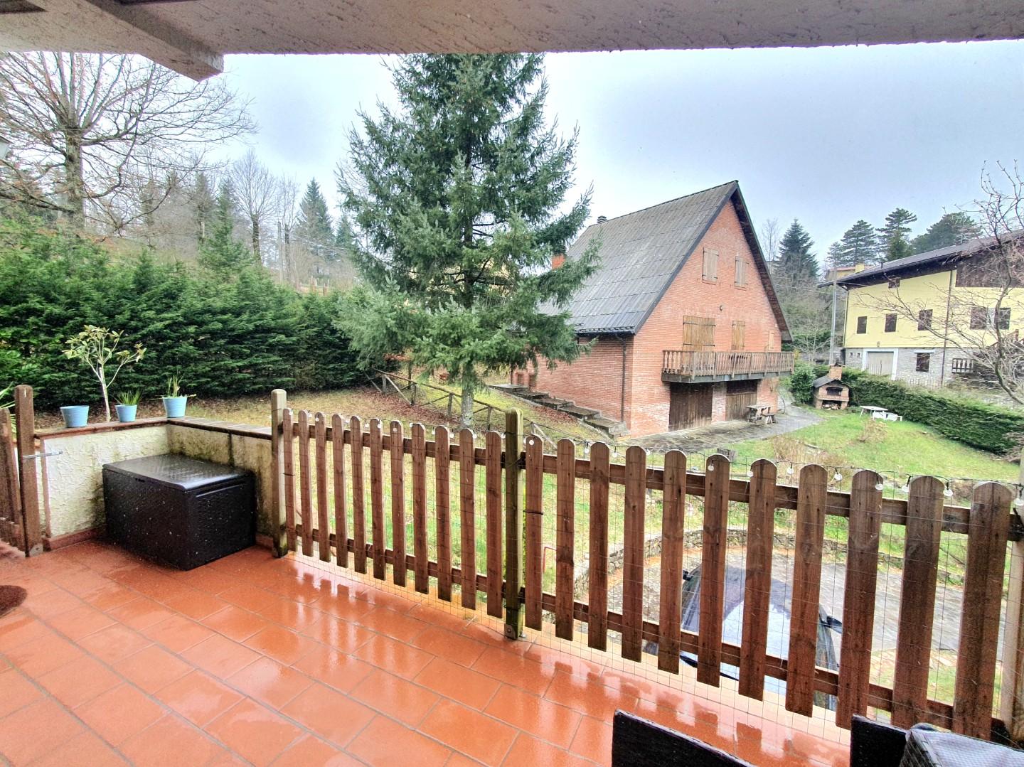 Villa con giardino, Villa Basilica pizzorne