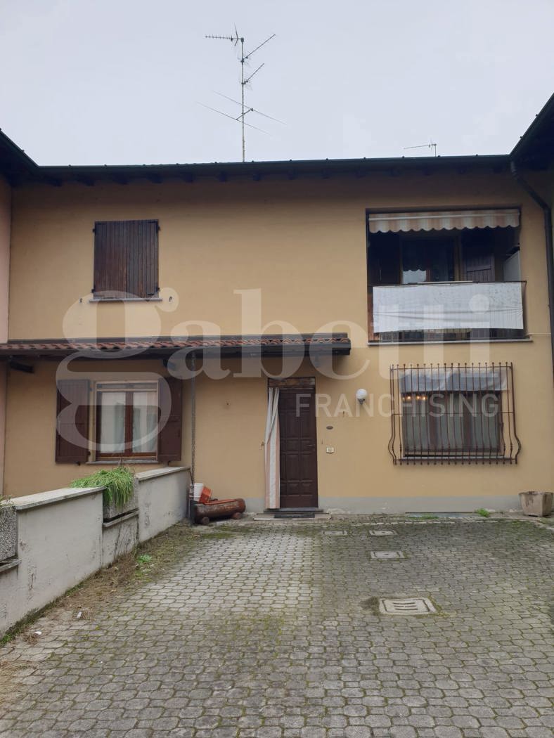 Casa indipendente con giardino a Orio Litta