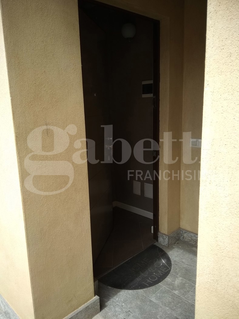 Stabile/Palazzo con box doppio a Codogno