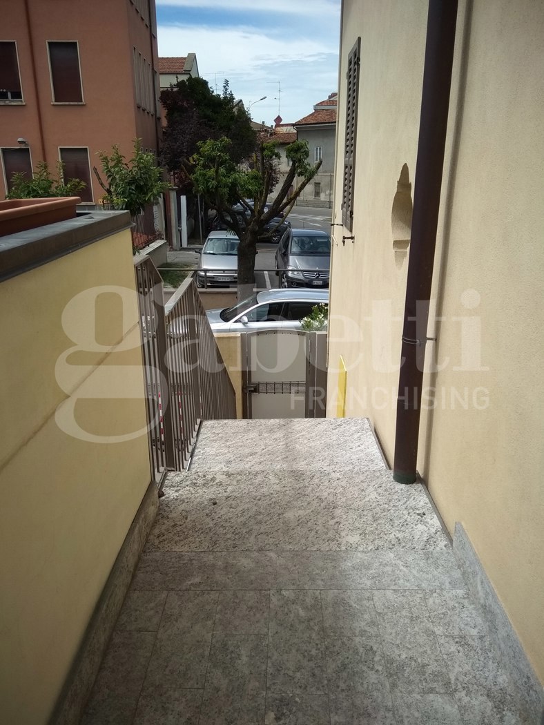 Stabile/Palazzo con box doppio a Codogno