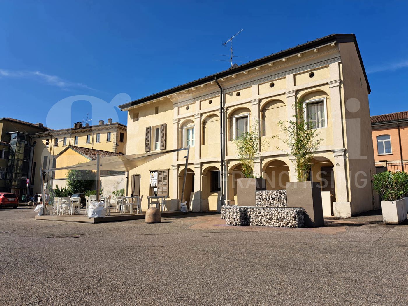 Ufficio con box doppio a Codogno