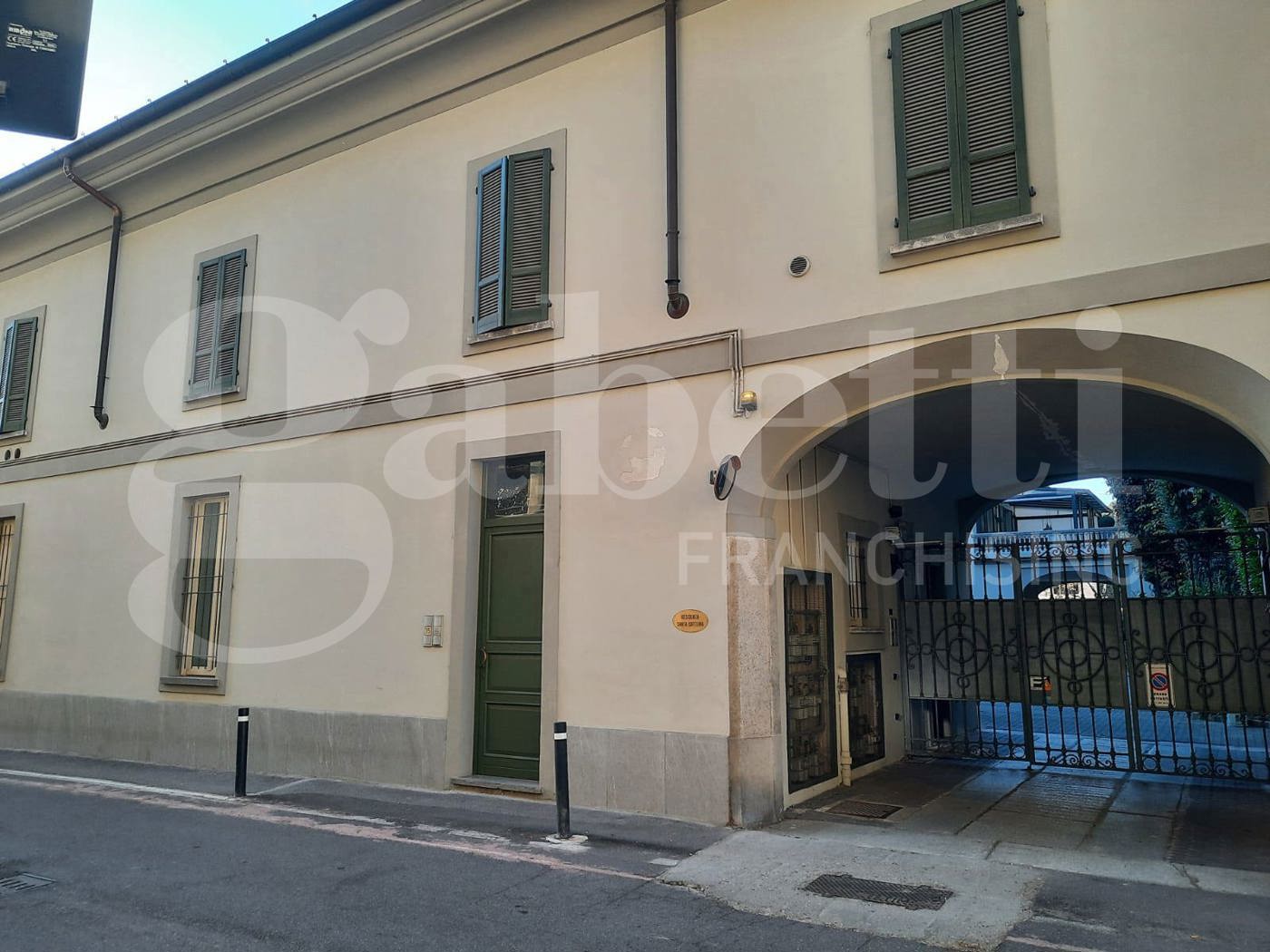 Attico con box a Codogno