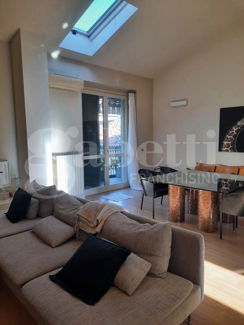 Attico con box a Codogno