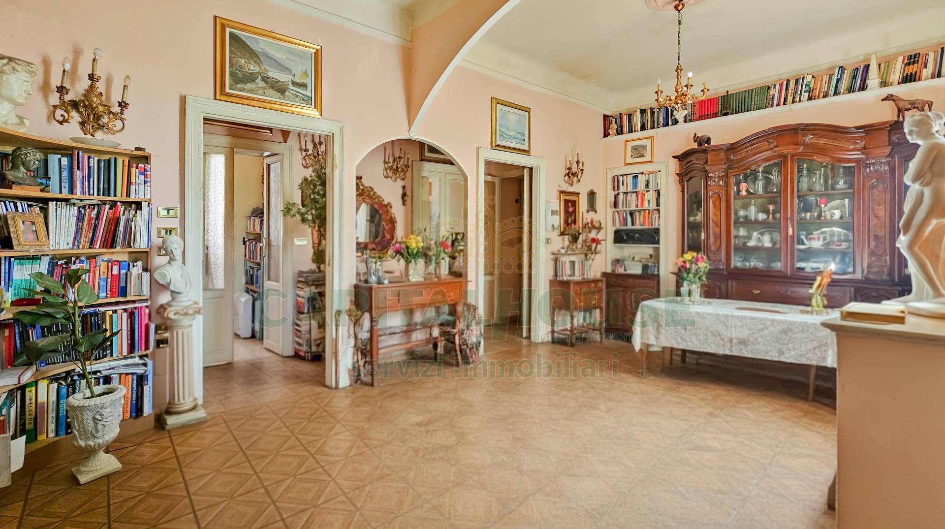 Trilocale in vendita a Milano, Precotto