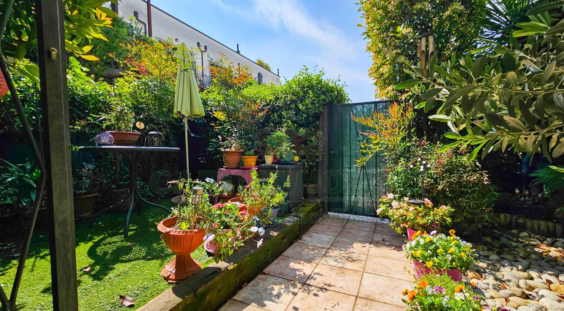 Loft in vendita a Milano, Precotto