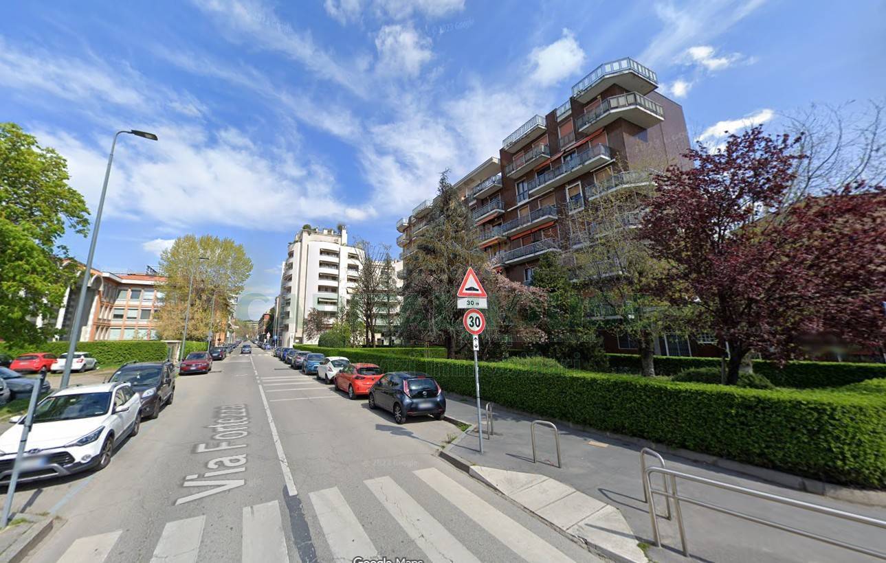 Bilocale in vendita a Milano, Villa San Giovanni