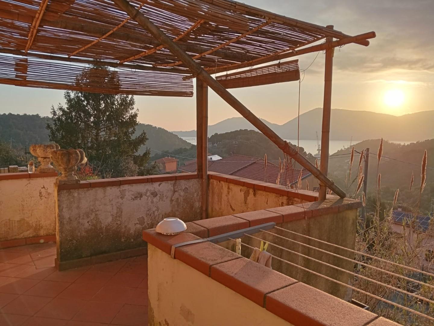 Bilocale con giardino, La Spezia pitelli