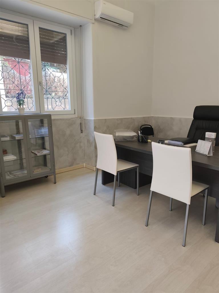 Attivit� commerciale in affitto/gestione in corso vittorio emanuele valverde catania, Valverde