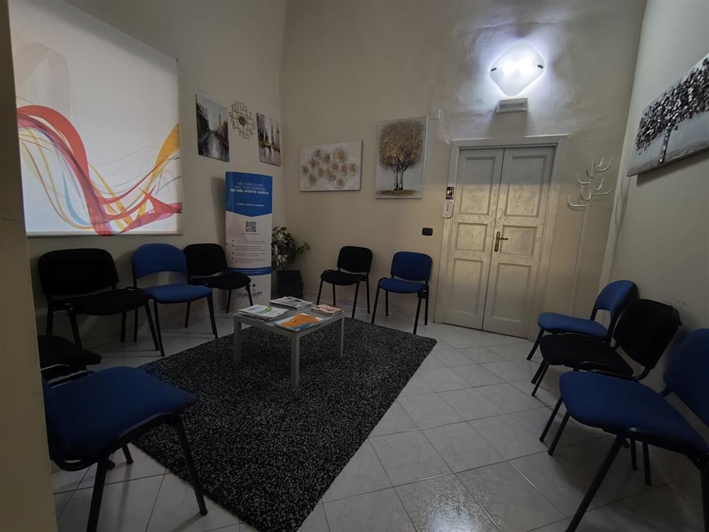 Ufficio in affitto in via 4 canti valverde catania, Valverde