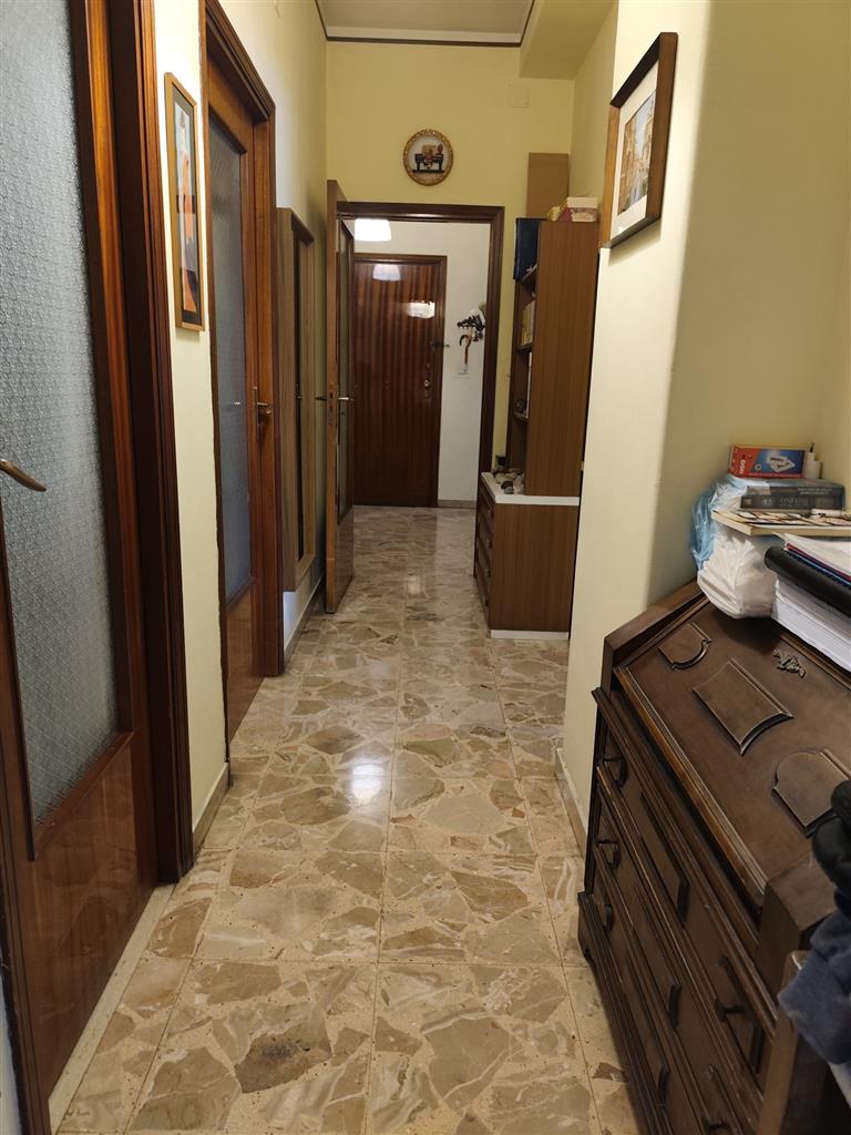 Appartamento da ristrutturare in via sant'angelo fulci catania, Catania