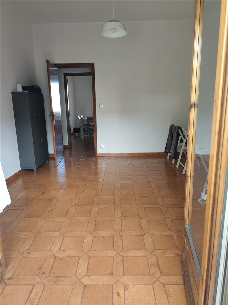 Appartamento con terrazzo in via iv novembre, Aci Catena