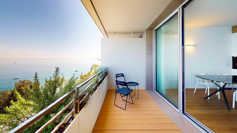 Bilocale con terrazzo a Celle Ligure