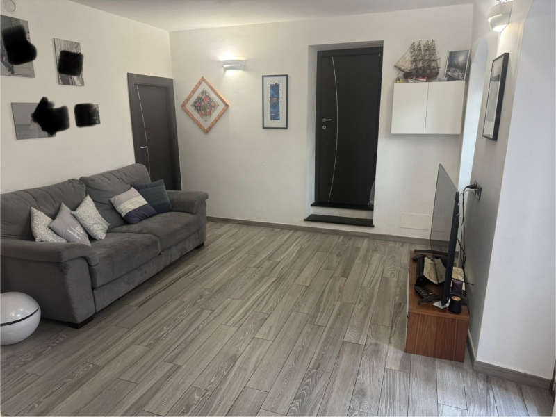 Appartamento con terrazzo a Celle Ligure