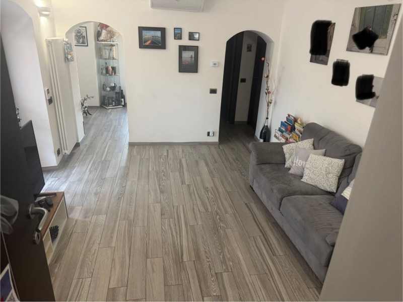 Appartamento con terrazzo a Celle Ligure