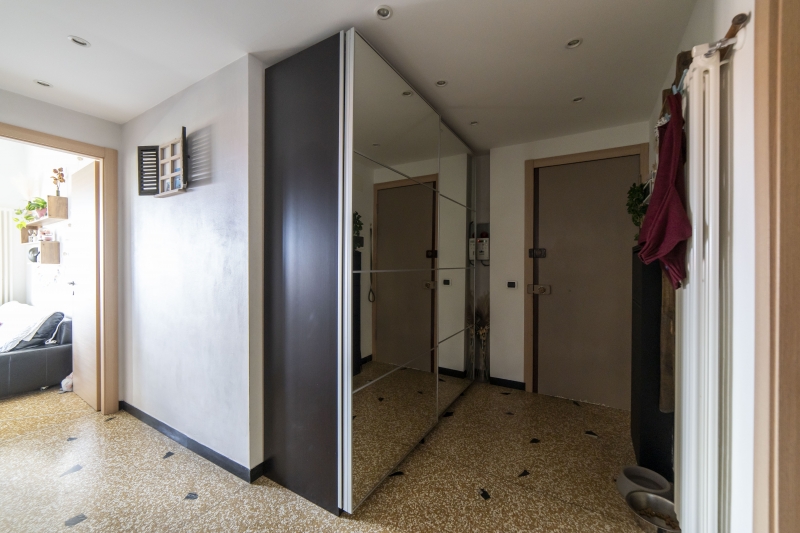 Trilocale ristrutturato a Celle Ligure