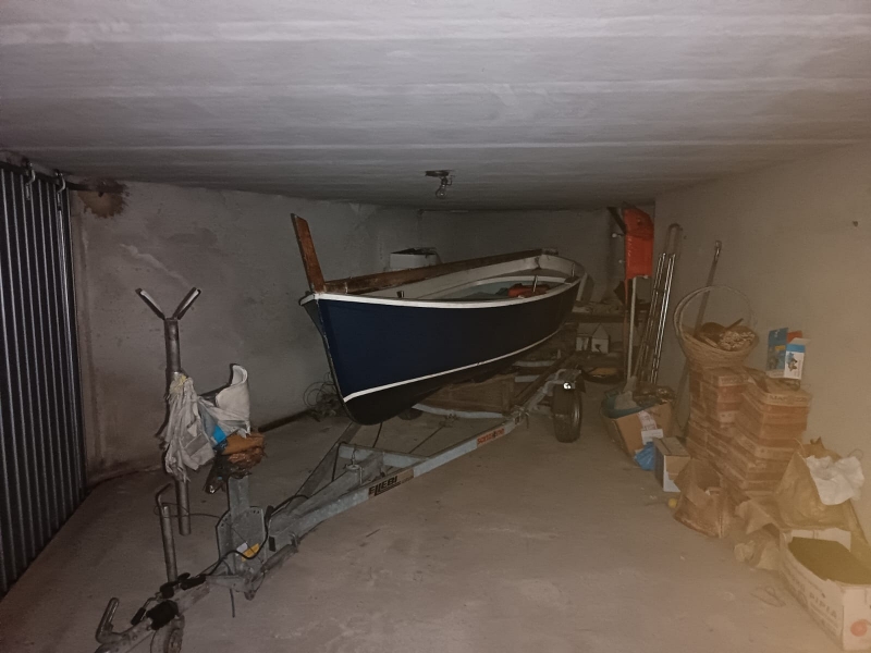 Box/Garage 25mq in vendita a Celle Ligure